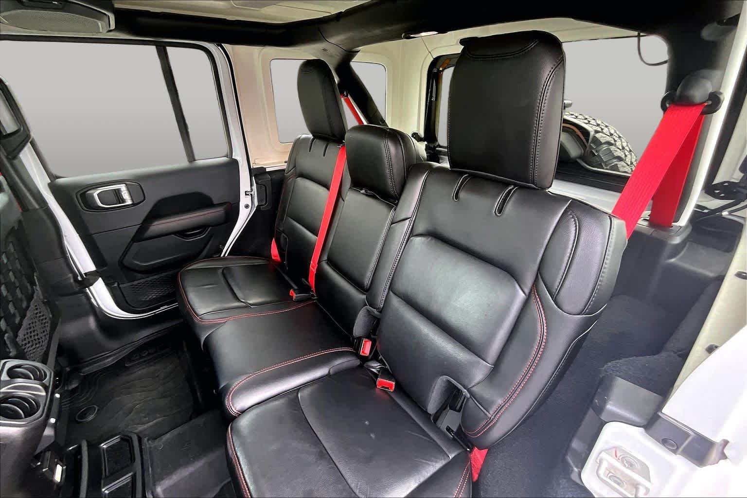 Used 2020 Bright White Clearcoat Jeep Rubicon image 21