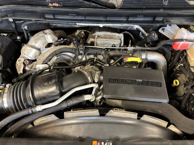 Used 2022 White Chevrolet High Country image 28