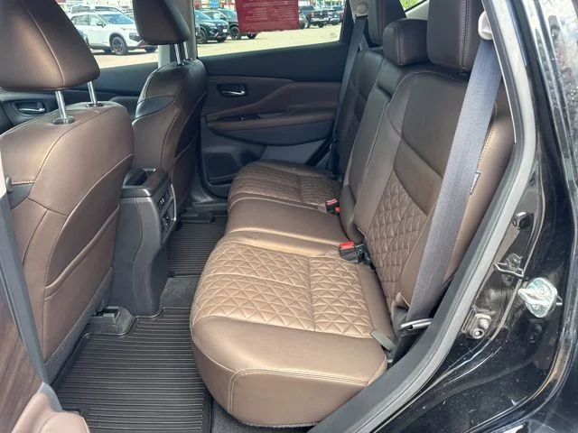 Used 2024 Super Black Nissan Platinum image 21