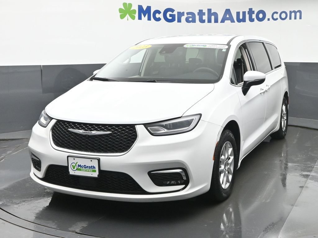 Used 2023 White Chrysler Touring L image 24
