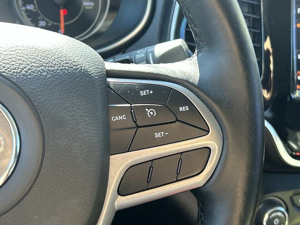 Used 2019 White Jeep Limited image 24