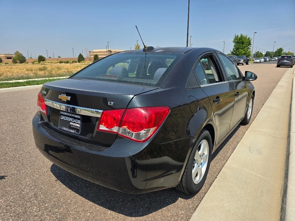 Used 2016 Black Granite Metallic Chevrolet LT image 5