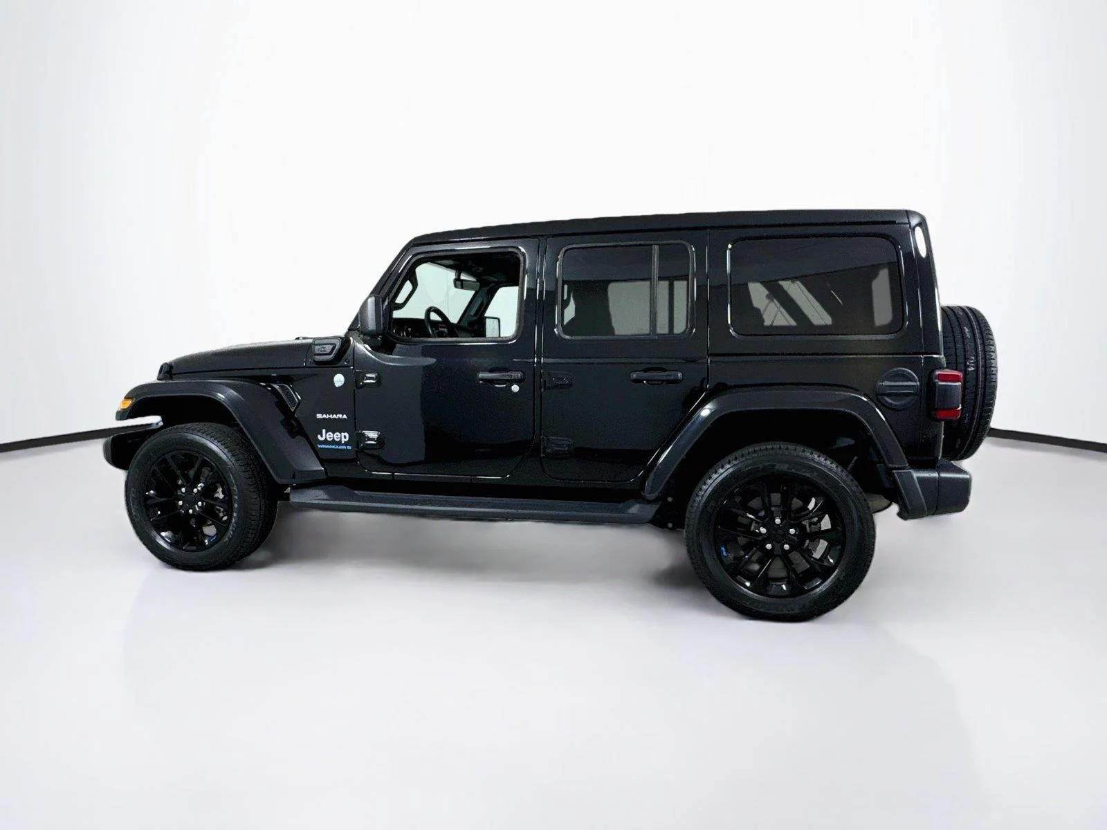 Used 2023 Black Clearcoat Jeep Sahara image 3