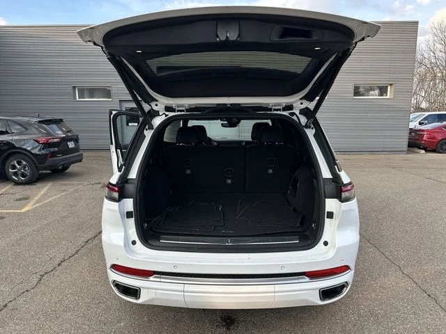 Used 2023 White Jeep Summit Reserve image 22