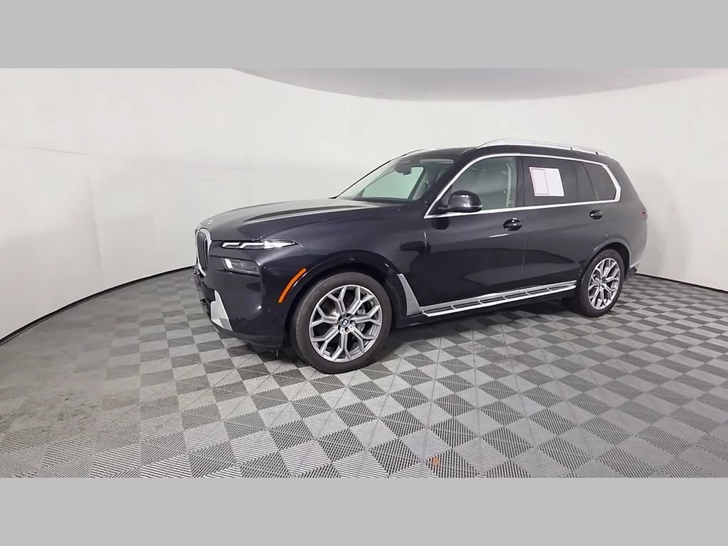 2025 BMW X7 40i - Photo 47