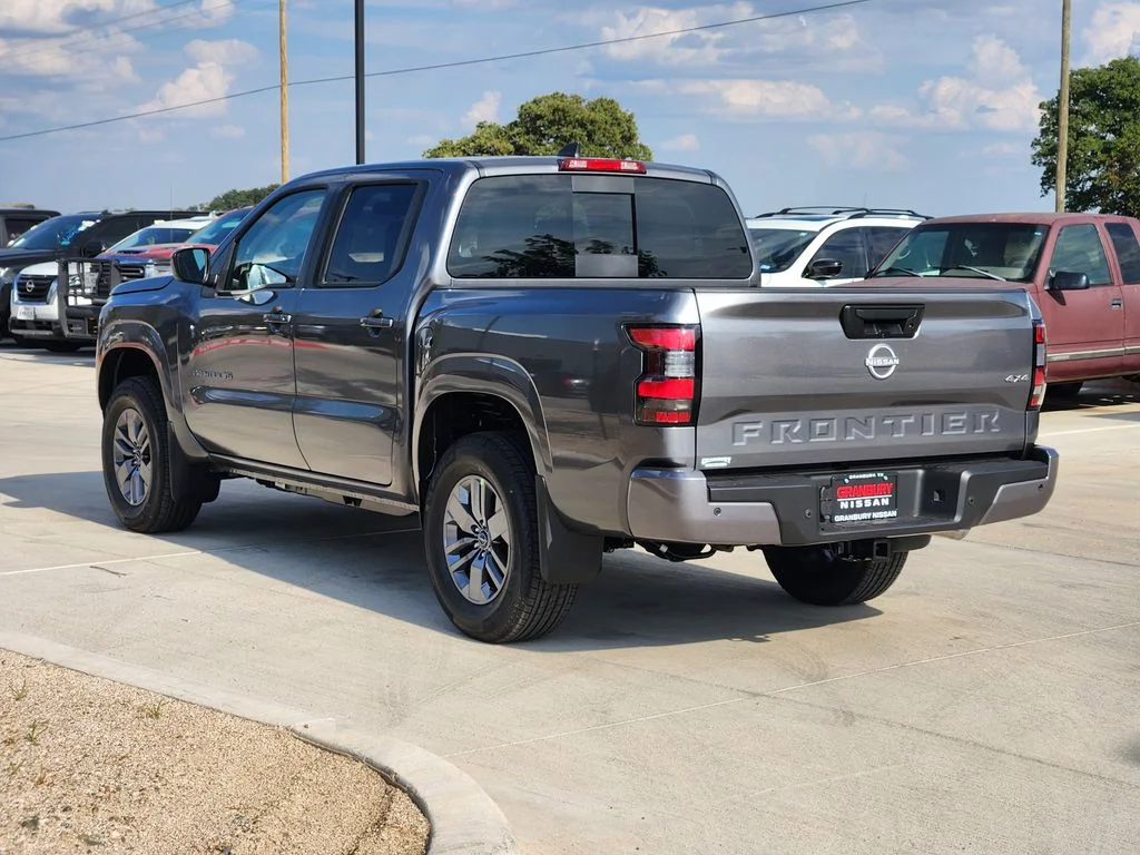 New 2027 Gun Metallic Nissan Crew Cab SV image 4