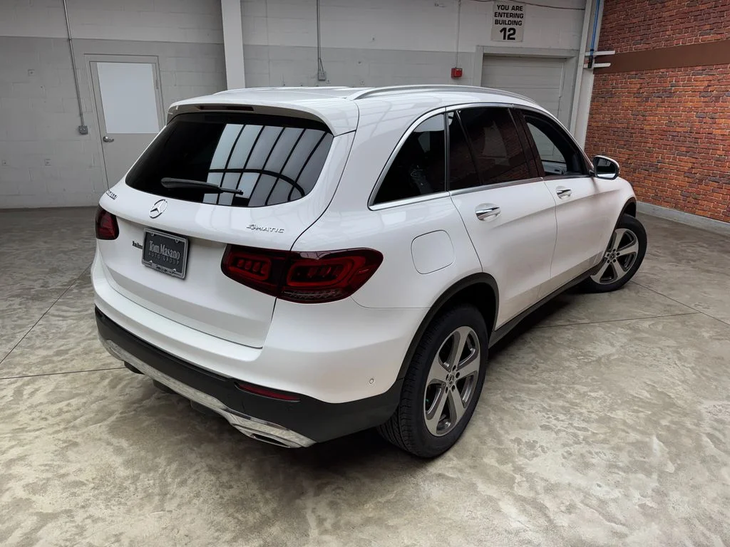 Used 2022 White Mercedes-Benz GLC 300 image 5