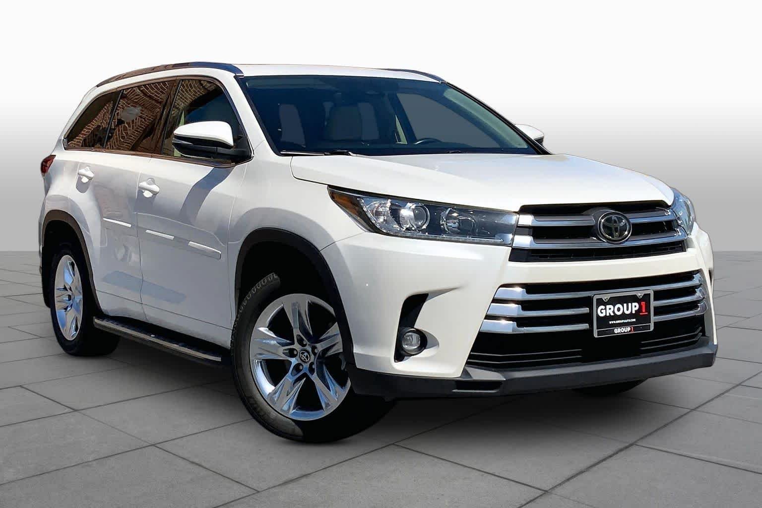 Used 2019 Blizzard Pearl Toyota Limited image 3