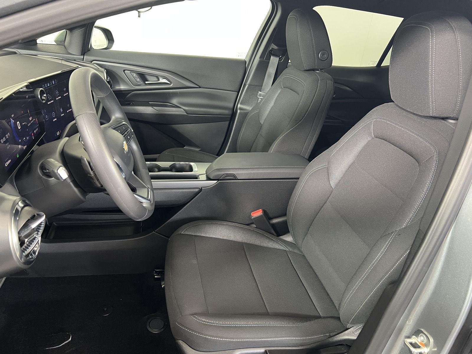 Used 2026 Sterling Gray Metallic Chevrolet LT1 w/PCY image 4