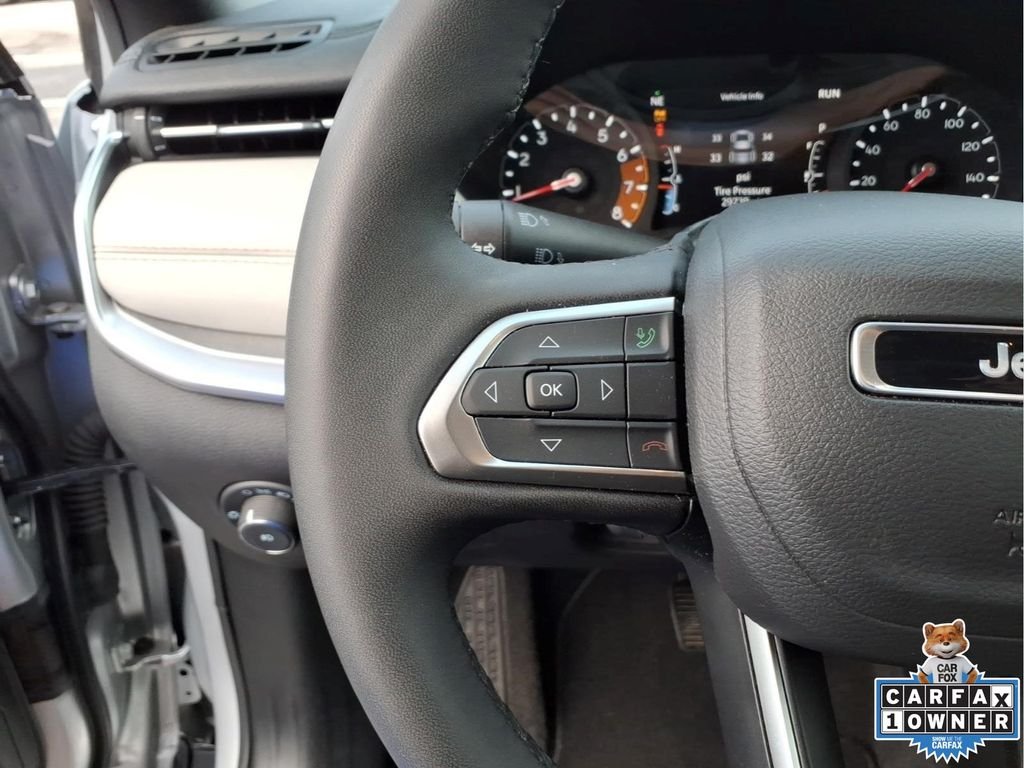 Used 2025 Silver Jeep Limited image 20