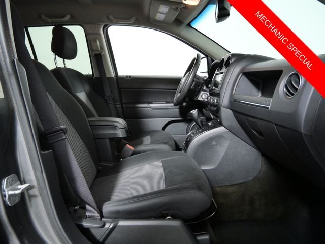 Used 2013 Gray Jeep Latitude image 8