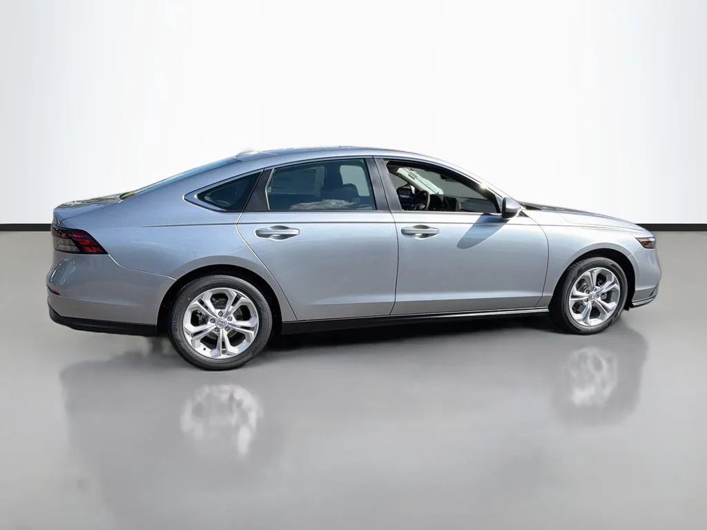 New 2026 Solar Silver Metallic Honda LX image 5