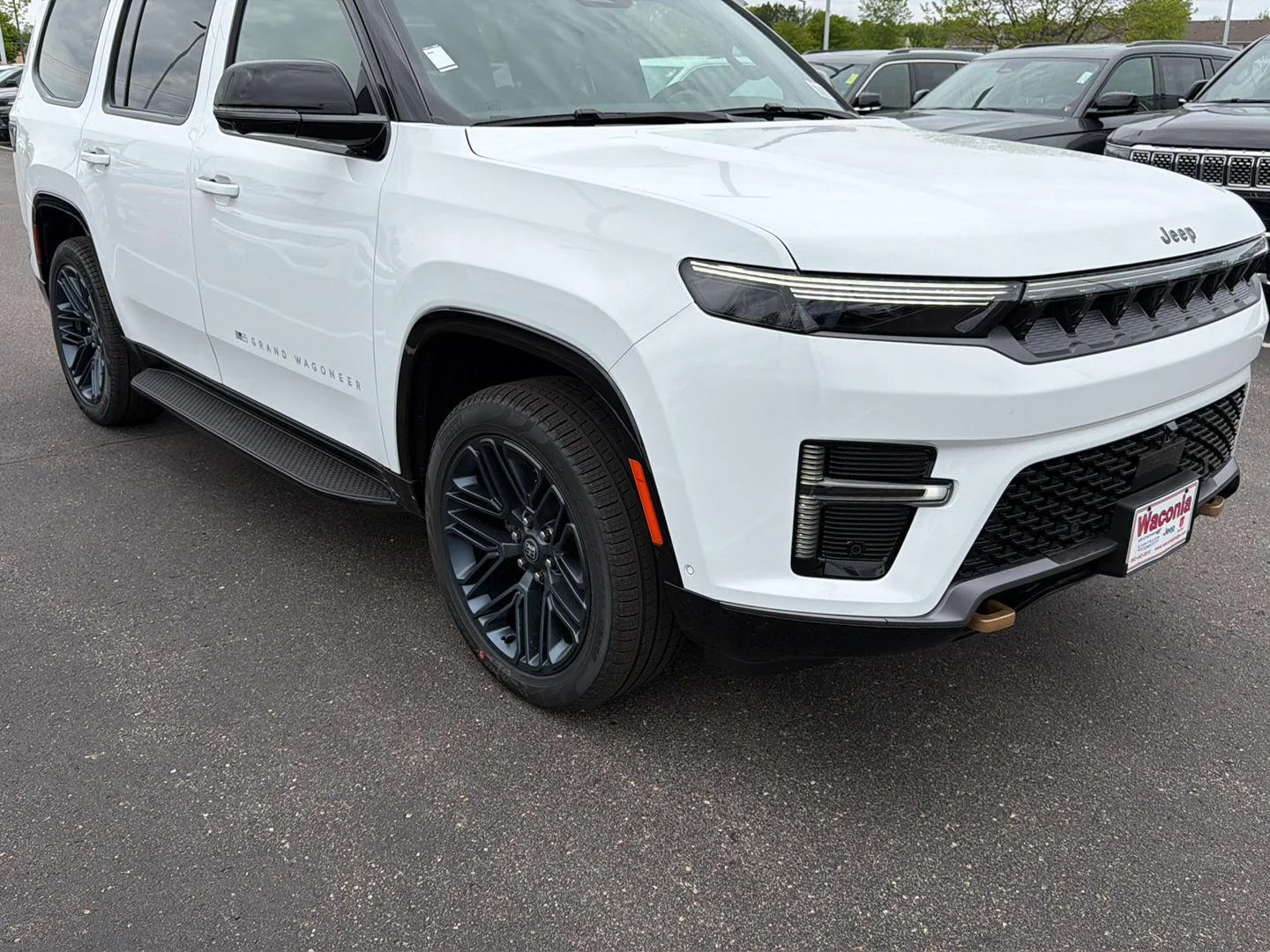 New 2026 Bright White Clear-Coat Exterior Paint Jeep 85th Anniversary image 2