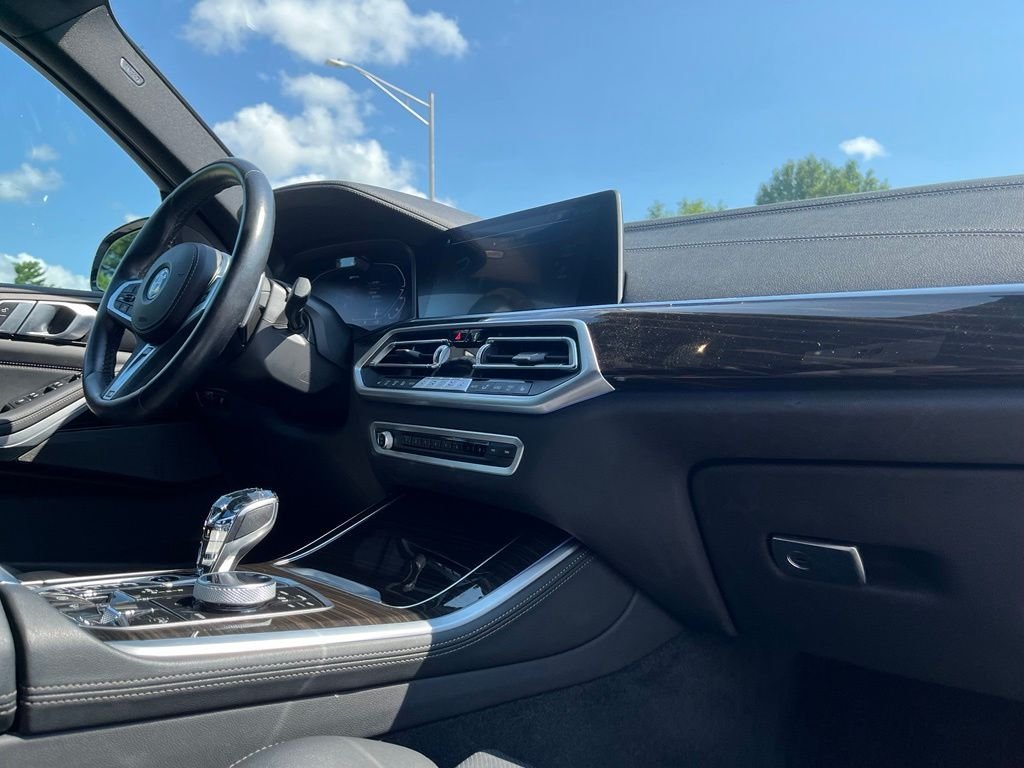 Certified Used 2023 Mineral White Metallic BMW xDrive45e image 29