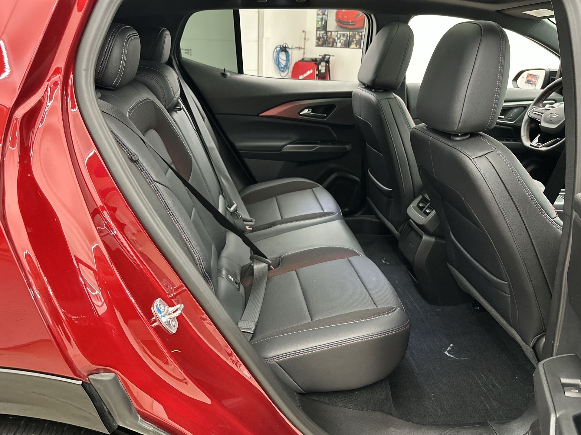 2025 Chevrolet Equinox EV RS - Photo 83