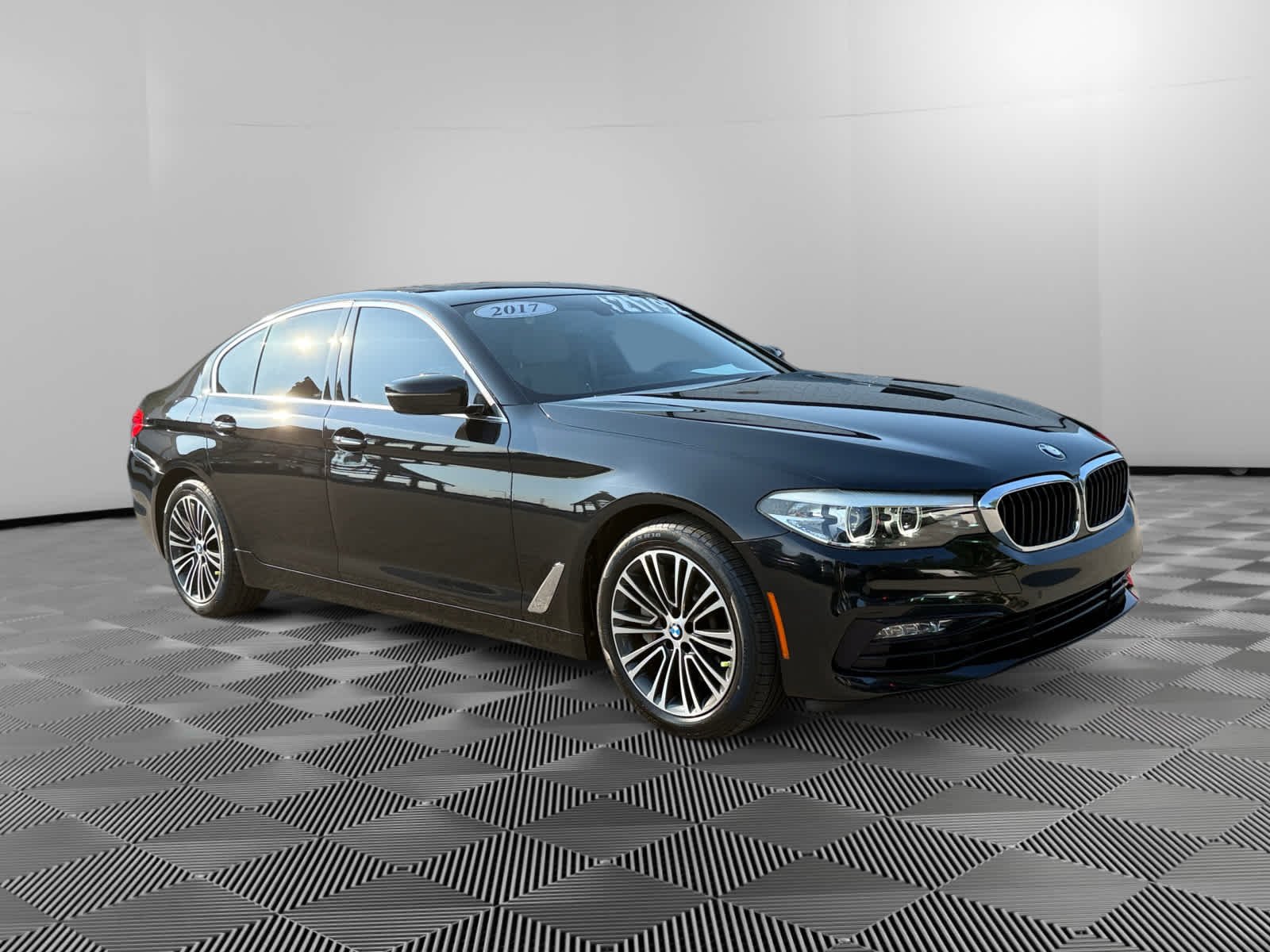 Used 2017 Black Sapphire Metallic BMW 530i image 3