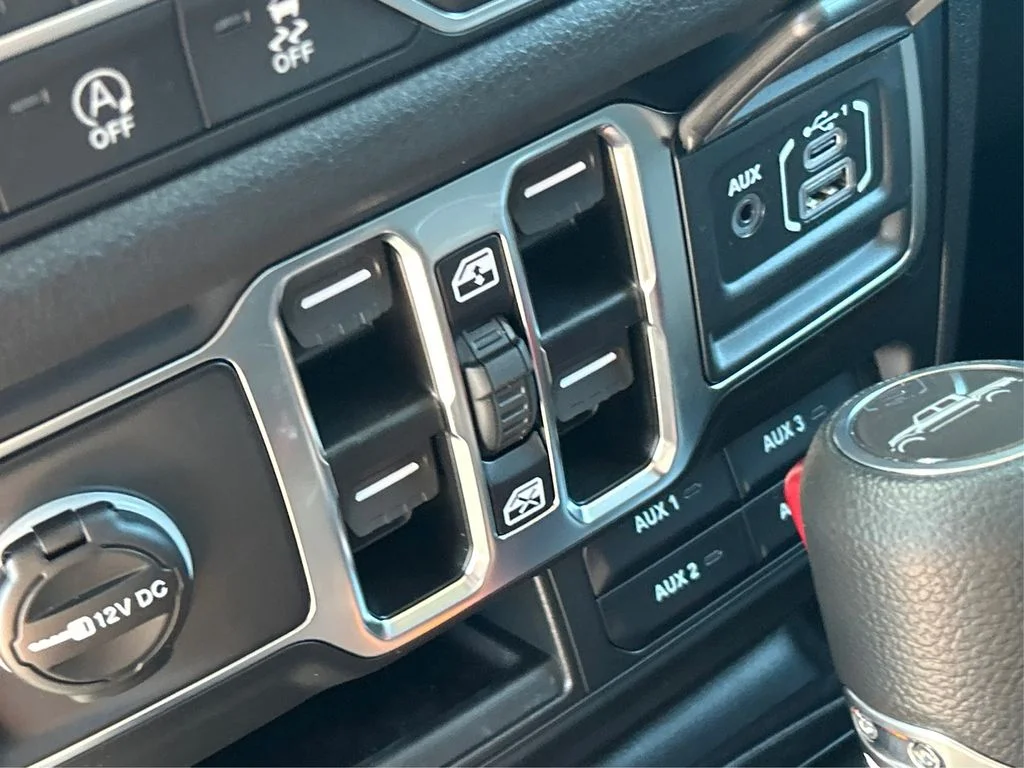 2025 Jeep Gladiator Sport S - Photo 36