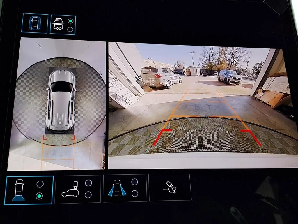 New 2026 Summit White GMC AT4 image 33