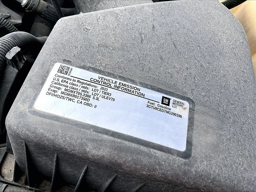Used 2021 Red GMC Elevation image 33