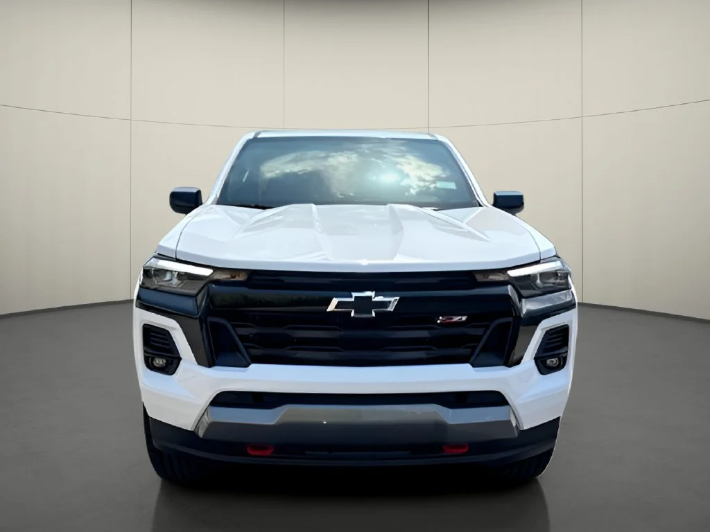 New 2026 Summit White Chevrolet Z71 image 6