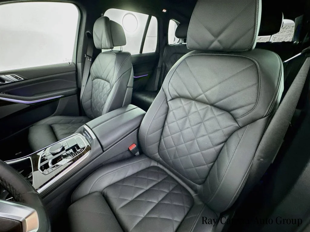 Used 2026 Gray BMW xDrive40i image 22