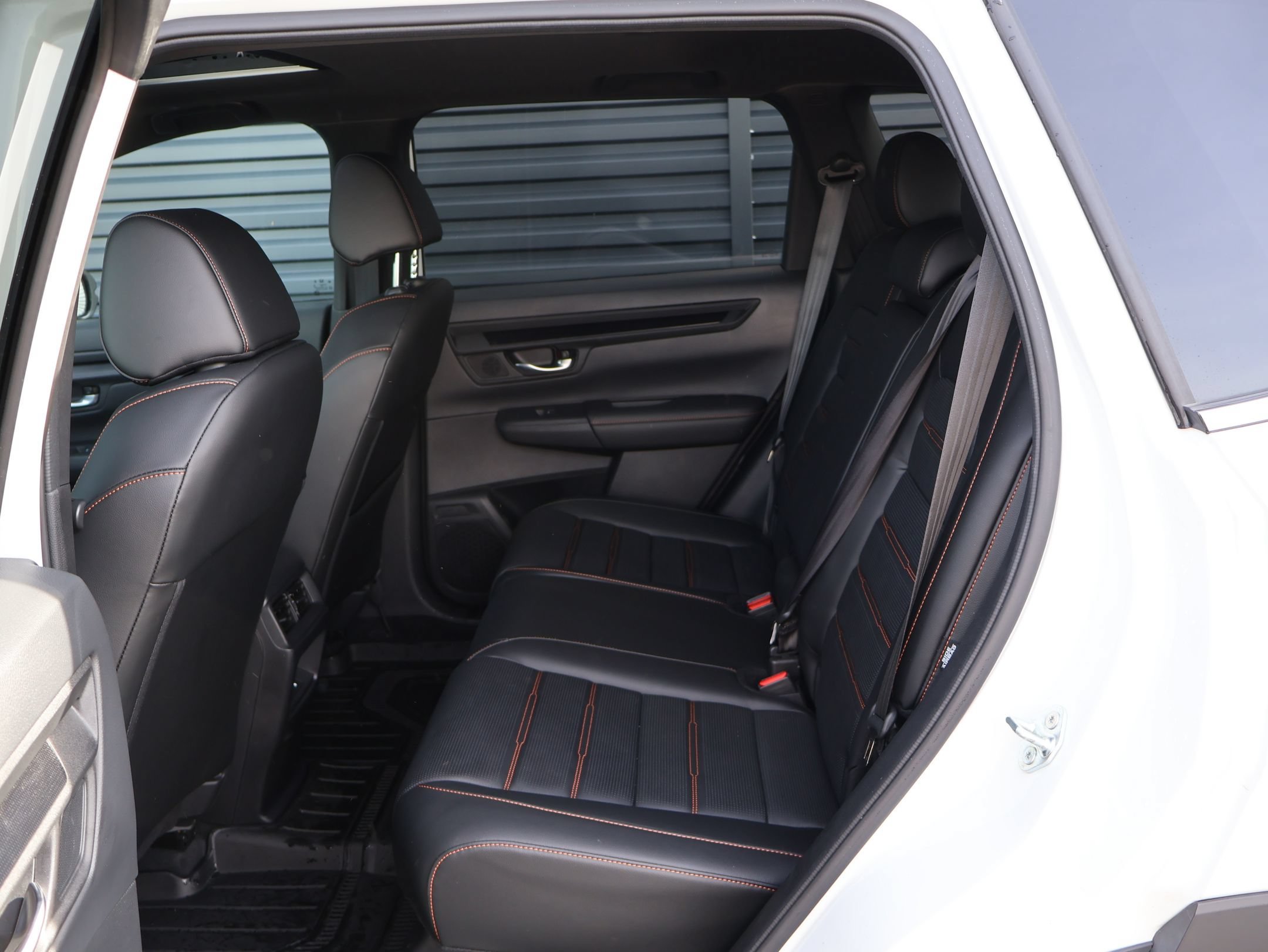 Used 2025 Platinum White Pearl Honda Sport-L image 26