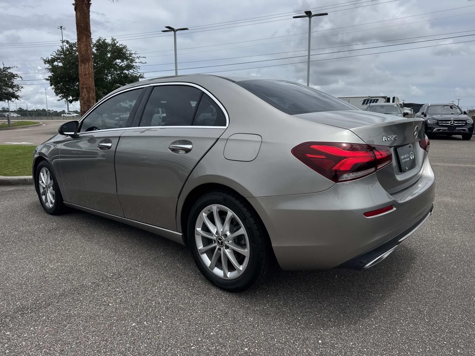 Used 2020 Silver Mercedes-Benz A 220 image 7
