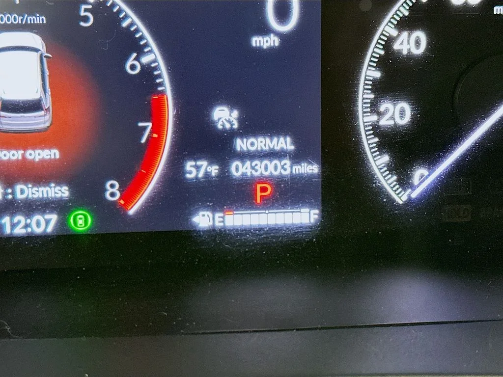 Used 2024 Blue Honda EX-L image 13