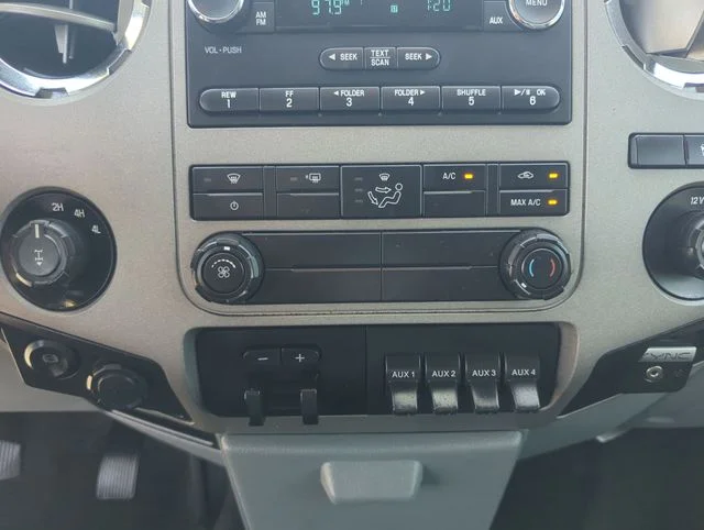 Used 2016 White Ford XLT image 18
