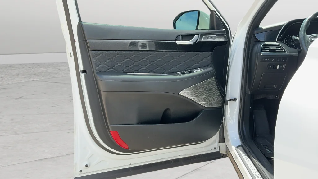 Used 2020 White Hyundai Limited image 18