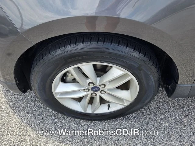 Used 2017 Gray Ford SEL image 20
