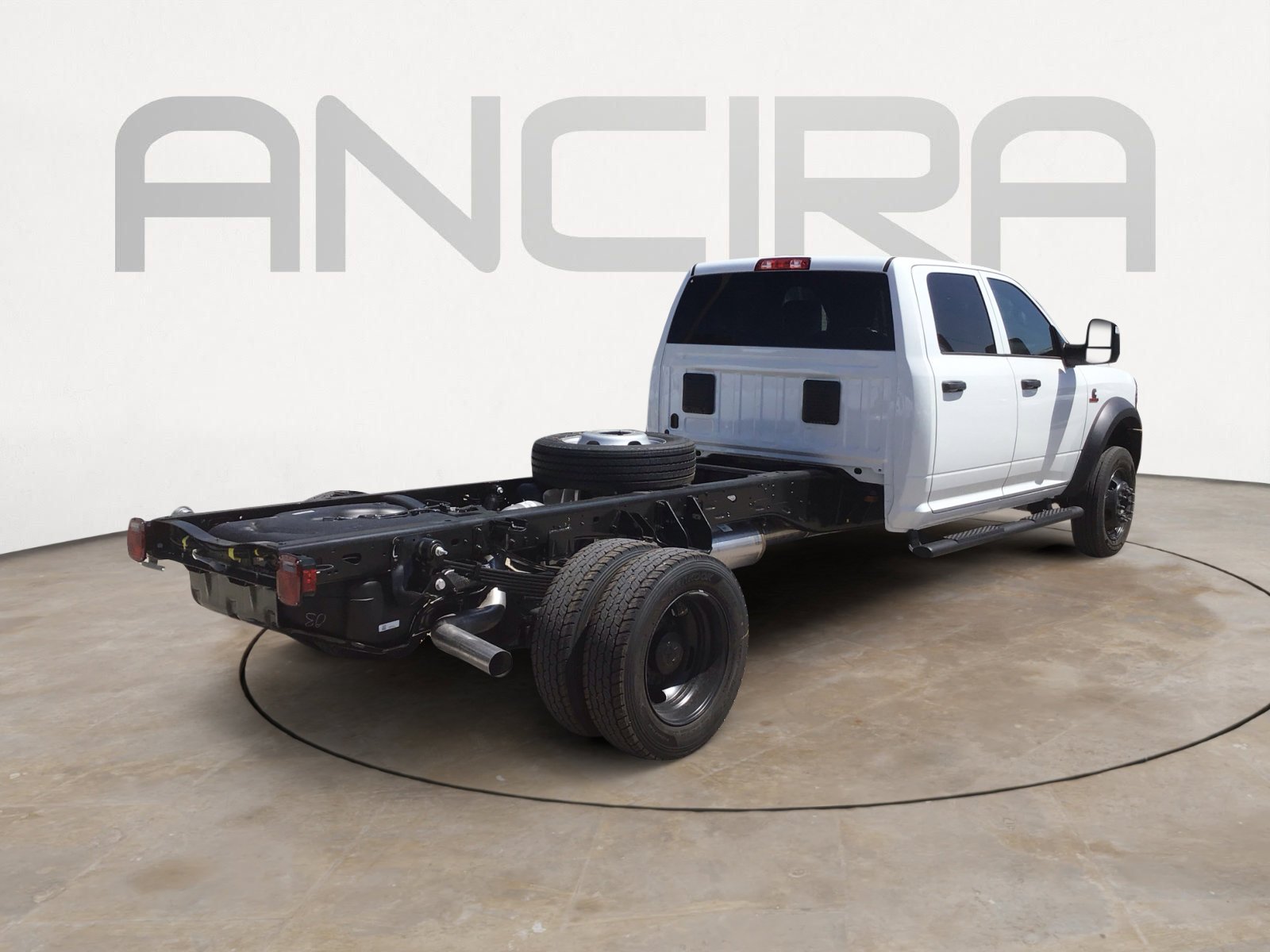 New 2026 Bright White Clearcoat RAM Tradesman image 10