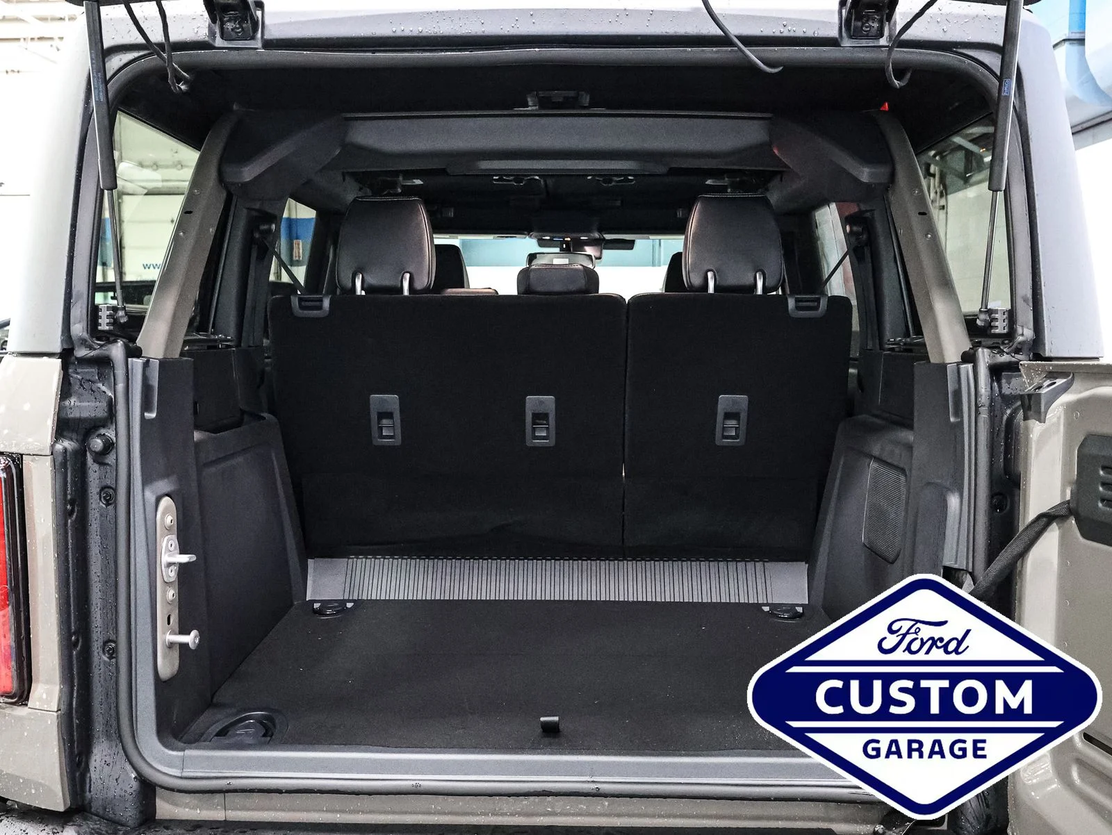 New 2025 Marsh Gray Ford Outer Banks® image 17