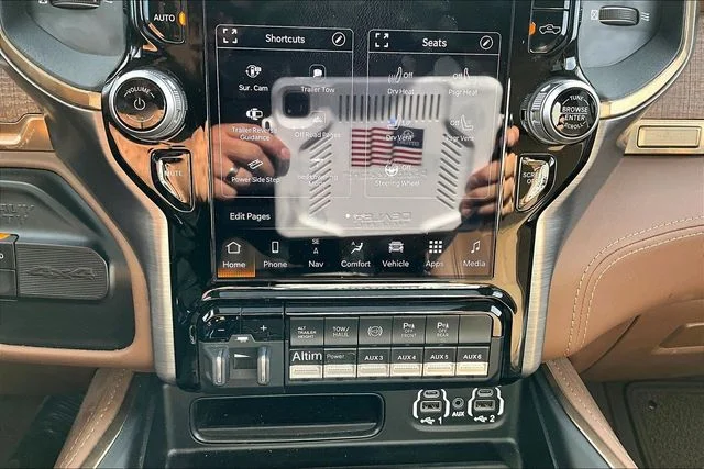 2024 RAM Ram 3500 Pickup Longhorn - Photo 24