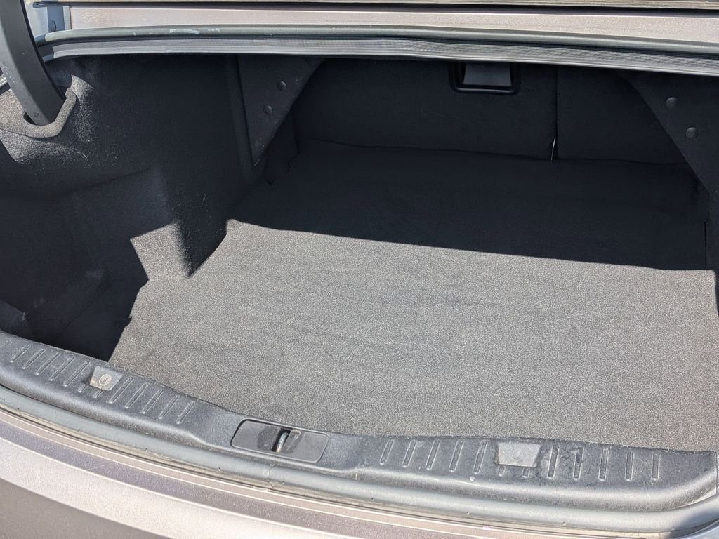 Used 2018 Brown Lincoln Reserve image 7