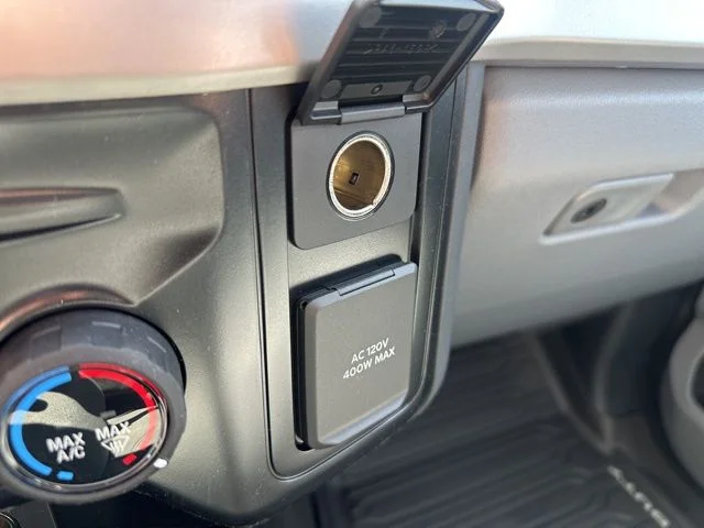 2025 Ford F-350 Super Duty XLT - Photo 38