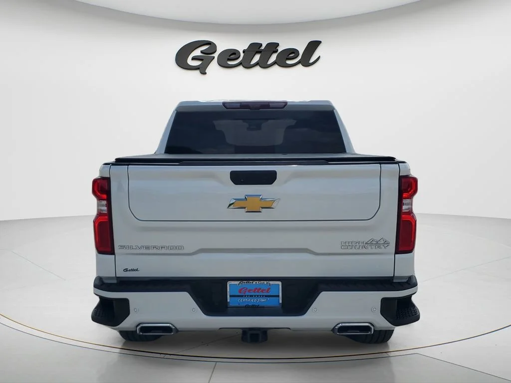 Used 2024 Iridescent Pearl Tricoat Chevrolet High Country image 6