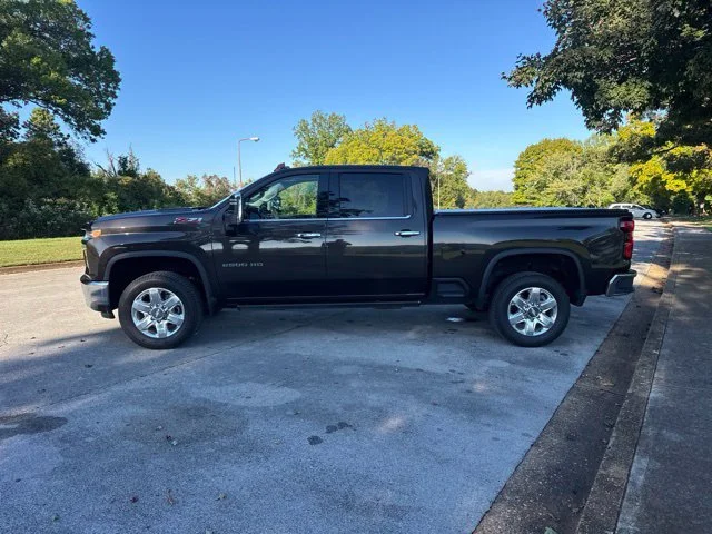 Used 2020 Brown Chevrolet LTZ image 4