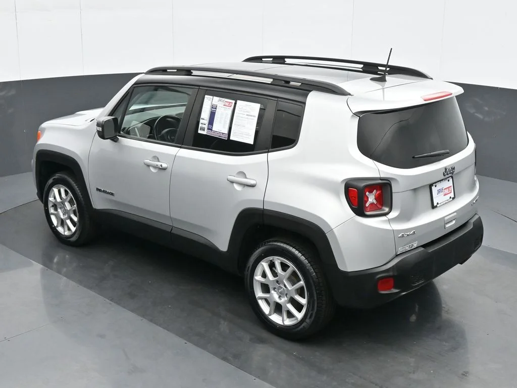 Used 2021 Silver Jeep Limited image 18