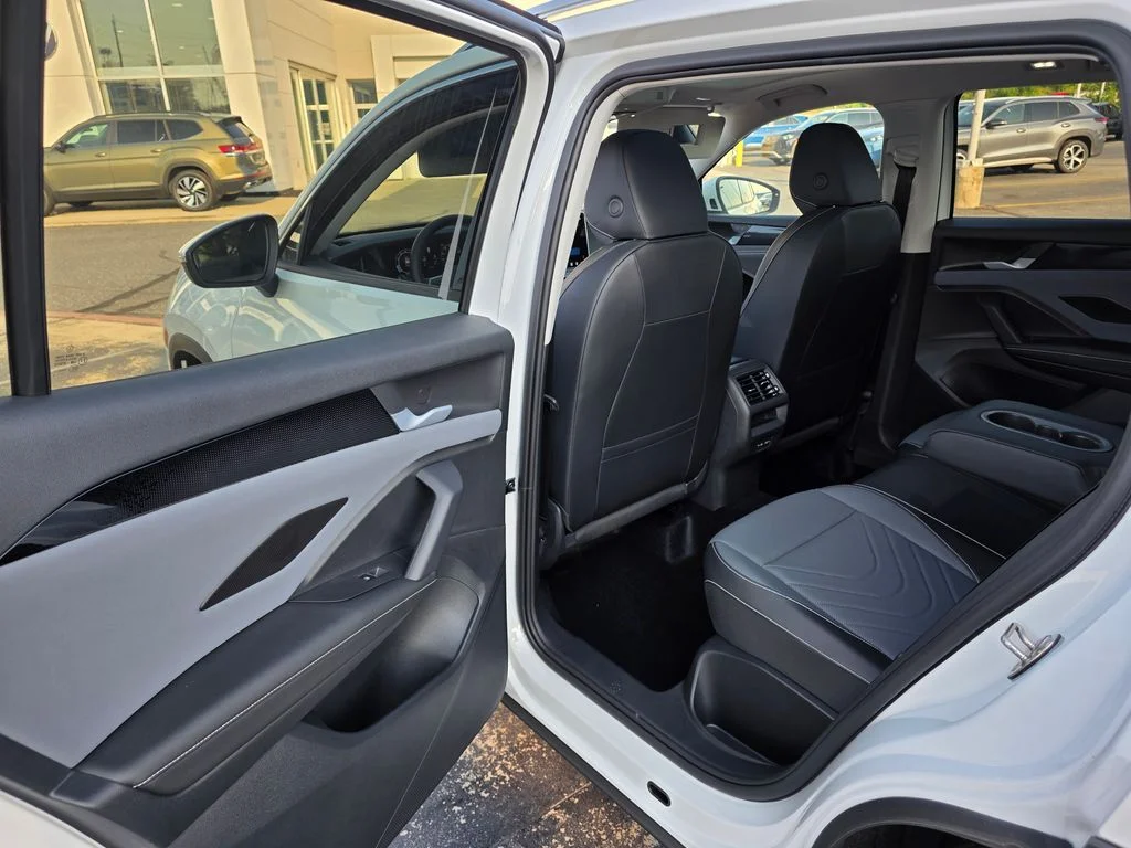 2026 Volkswagen Tiguan SE - Photo 30