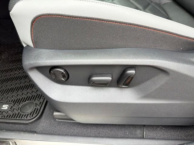 New 2026 Black Volkswagen Peak Edition image 12