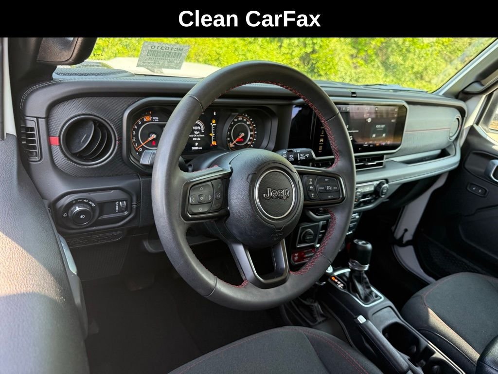 Used 2024 White Jeep Rubicon image 3