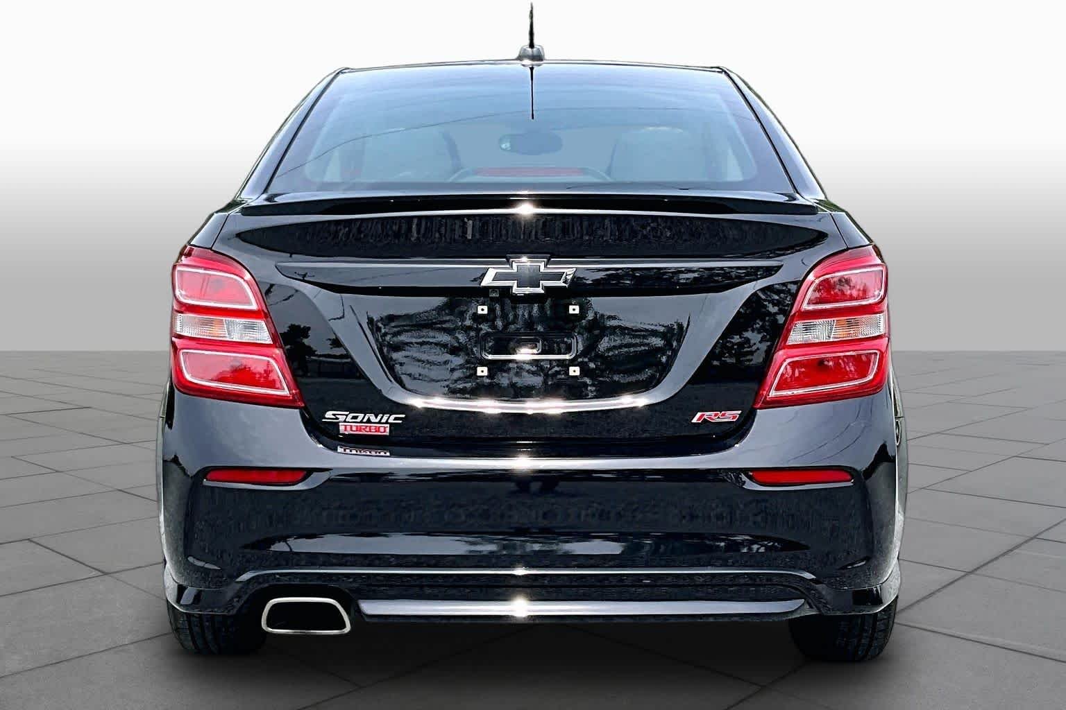Used 2020 Mosaic Black Metallic Chevrolet LT image 5