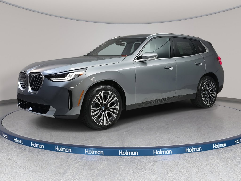 Used 2026 Skyscraper Grey Metallic BMW 30 xDrive image 1