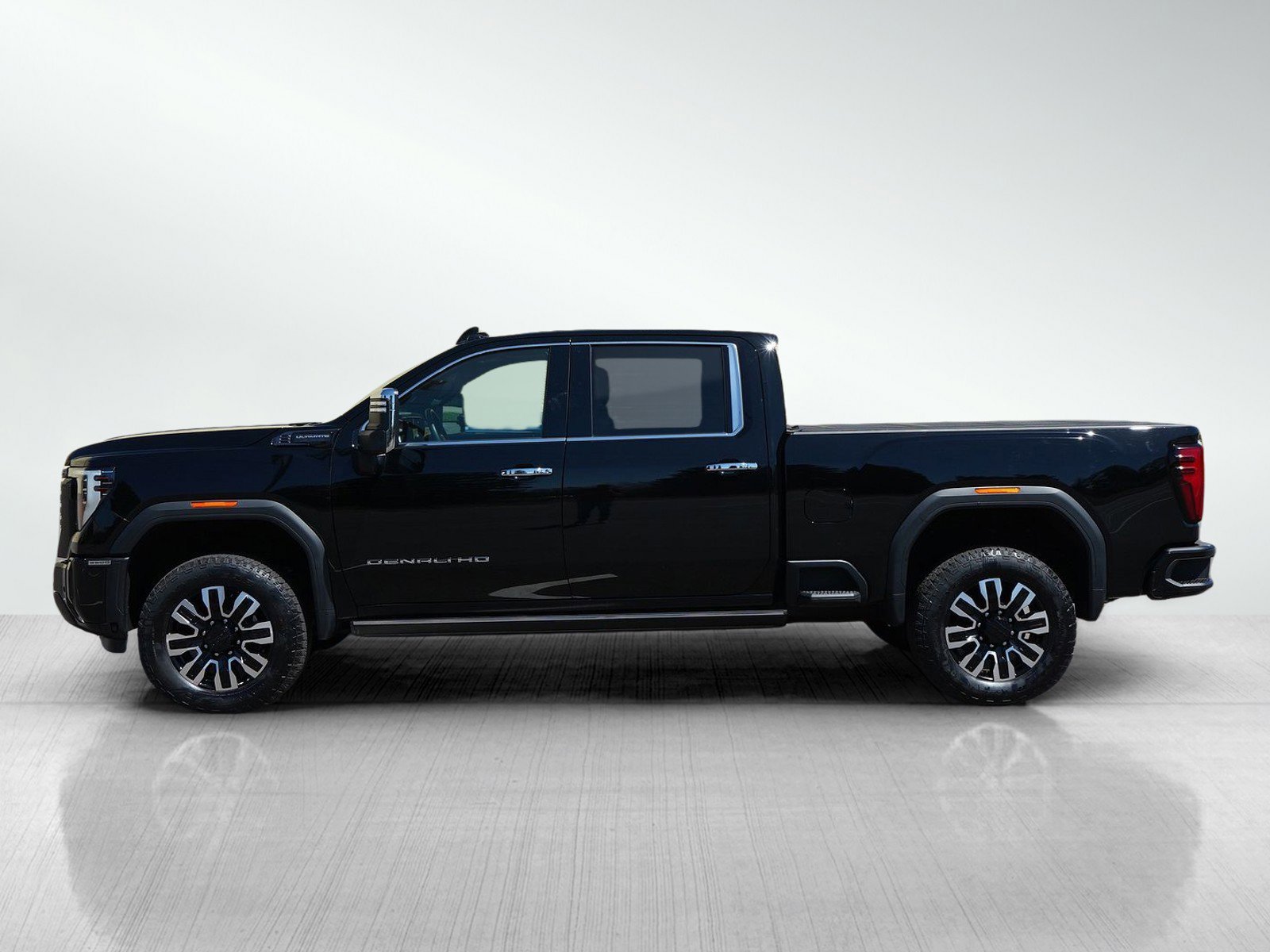 Used 2025 GMC Sierra 3500HD Denali Ultimate with VIN 1GT4UYEY9SF151762 for sale in Bloomington, Minnesota