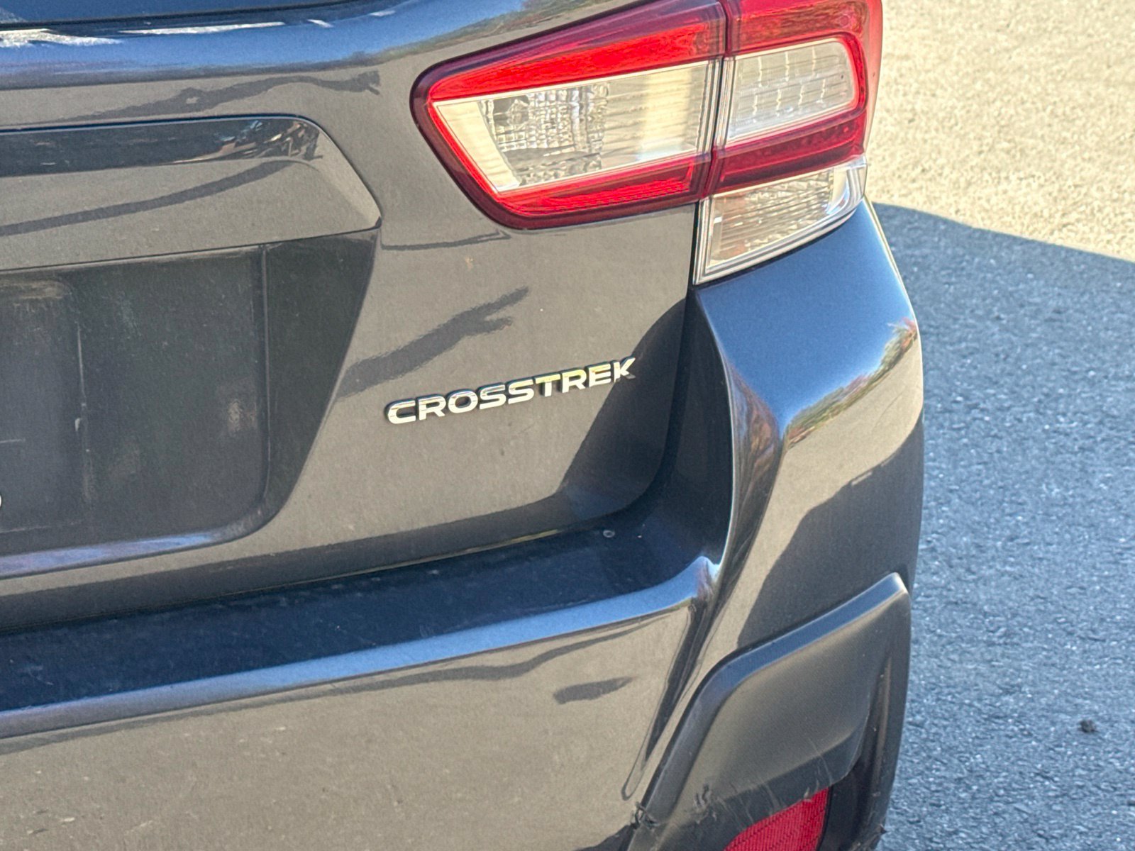 Used 2018 Gray Subaru 2.0i image 8