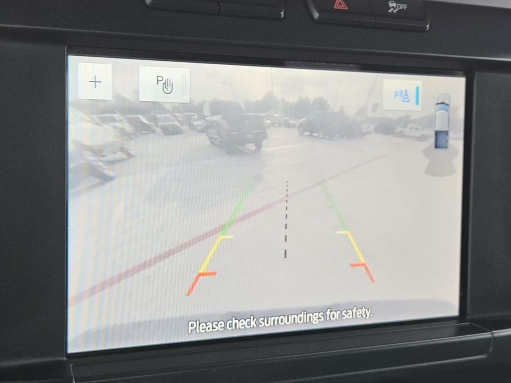 Used 2021 White Ford XL image 23