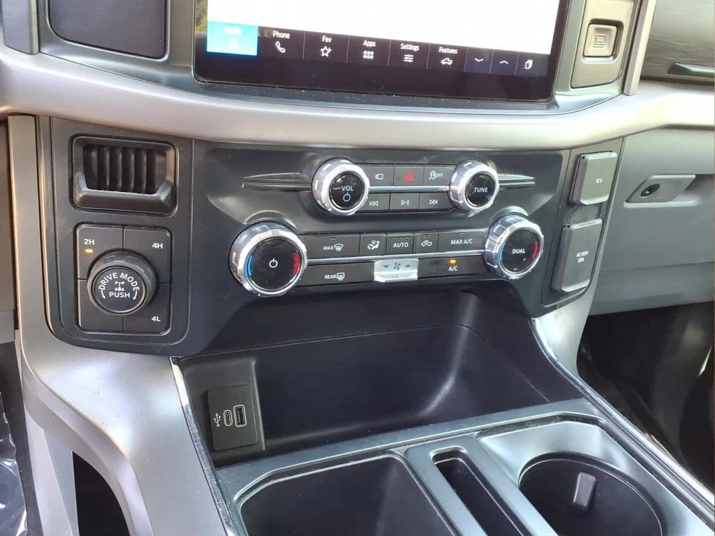 Used 2025 Gray Ford XLT image 6