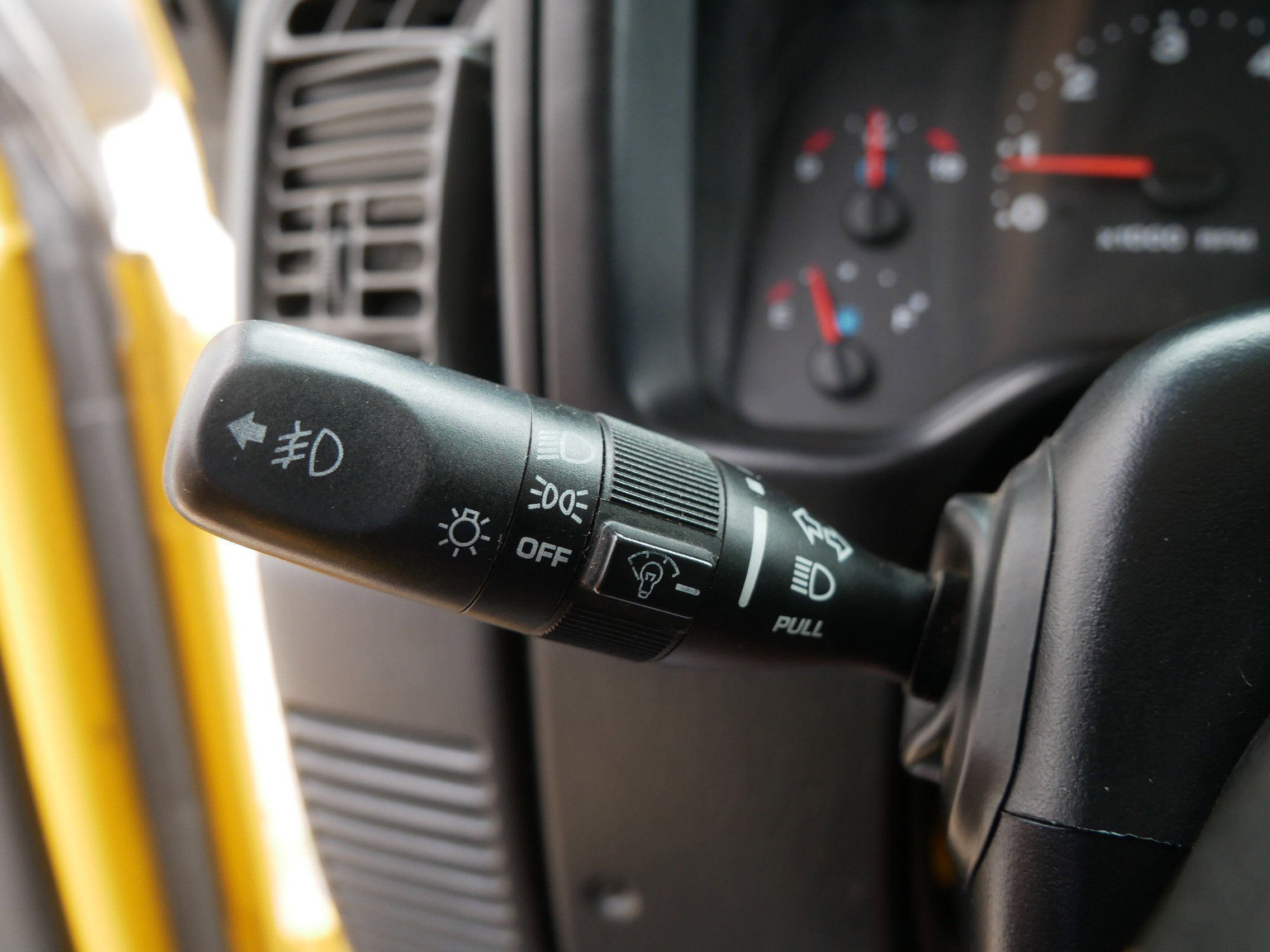 Used 2006 Yellow Jeep Sport image 25