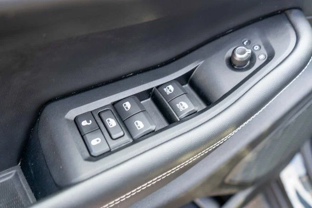 Used 2023 Black Jeep Laredo image 20